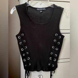 Derek Heart Black Top
